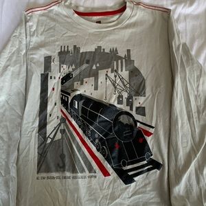 Tea Collection size 10 long sleeve t shirt with awesome train and cityscape